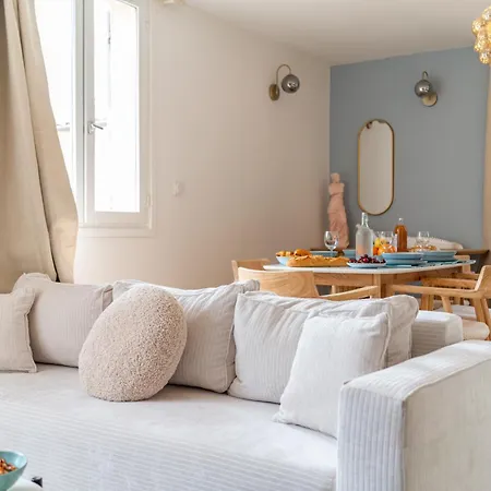 Appartement Raffinement Cœur De Lumineux Nîmes