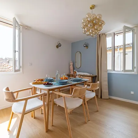 Appartement Raffinement Cœur De Lumineux Nîmes